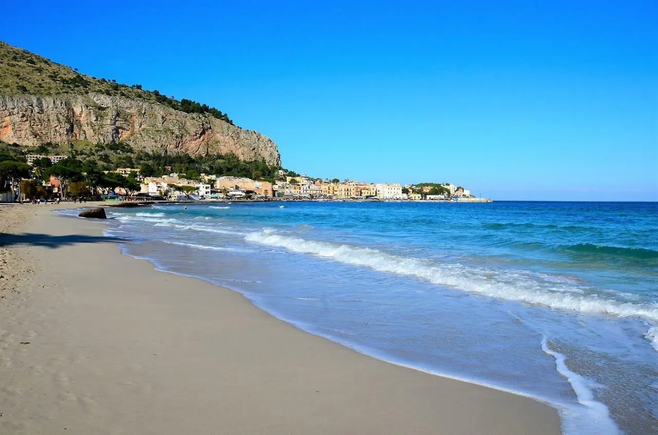 Appartamento Monolocale I Delfini Mondello 0*,